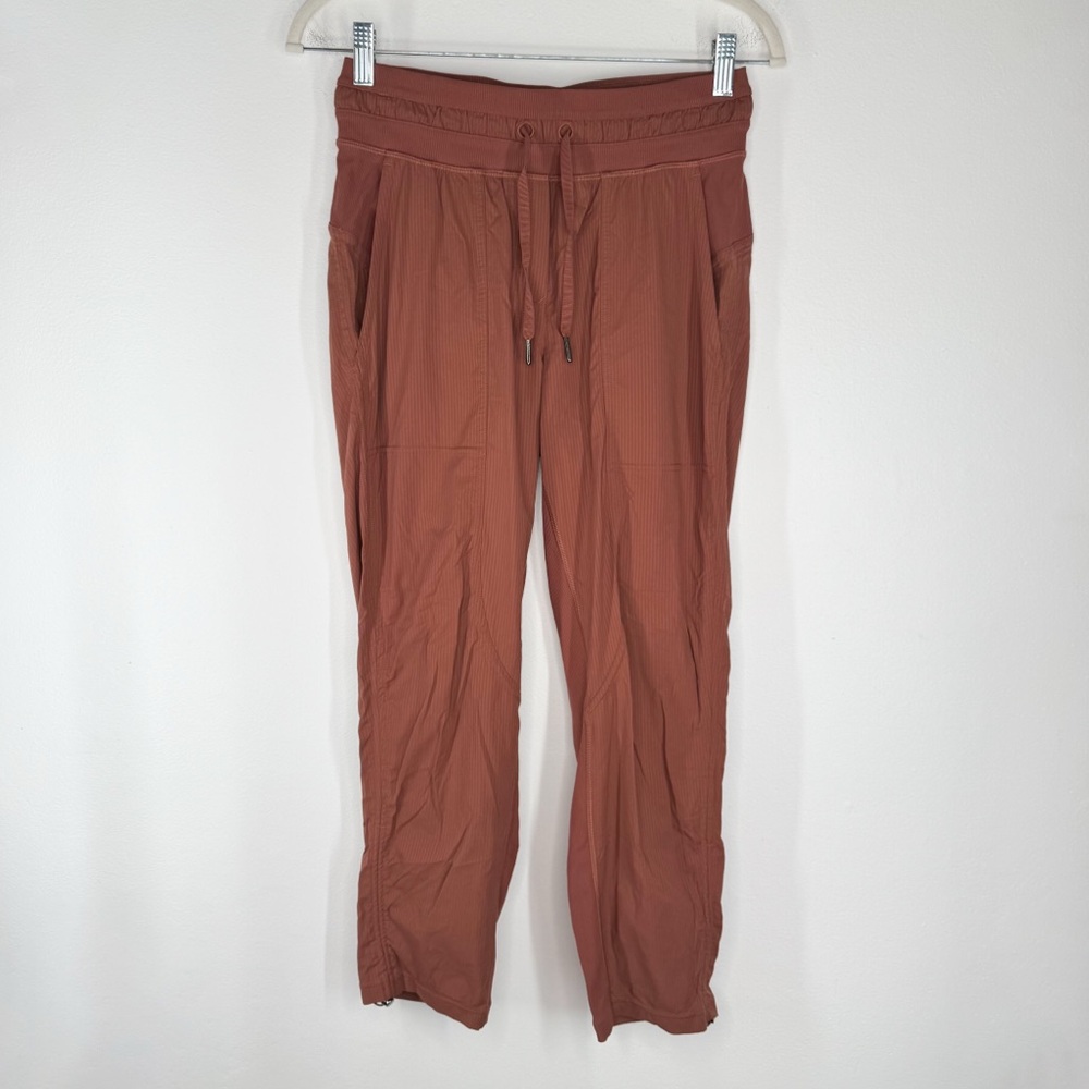 Lululemon Dance Studio Mid Rise Crop Pants in Ancient Copper Women’s Size 4